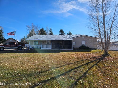 3115 Central Ave, Tetonia, ID, 83452-7720 | Card Image