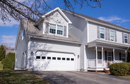 34 Lavoie Dr, Essex Junction, VT, 05452-4435 | Card Image