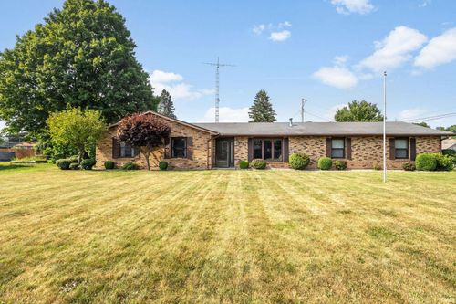 701 Thunderbird Dr, New Carlisle, IN, 46552 | Card Image