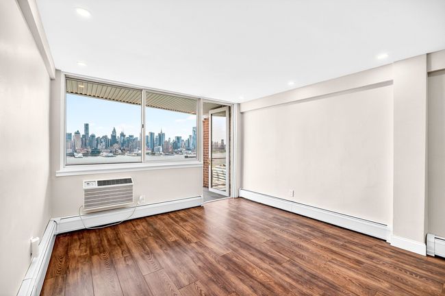 APT-4O - 899 Boulevard E, Home with 1 bedrooms, 1 bathrooms and null parking in Weehawken NJ | Image 22