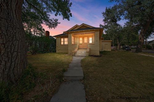 1200 W Pershing Blvd, Cheyenne, WY, 82001-1041 | Card Image