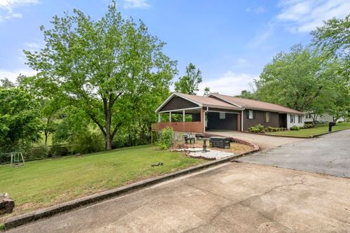 134 Murphree Ave, Centerville, TN, 37033-1412 | Card Image