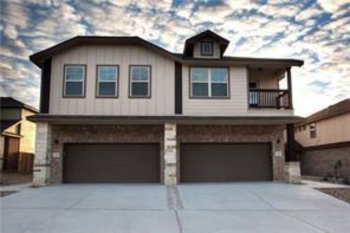143 Lakeview Ct, Kyle, TX, 78640-2036 | Card Image