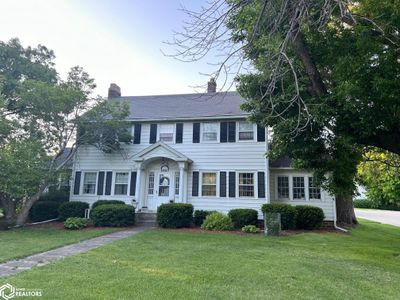 2807 Main Street, Home with 4 bedrooms, 1 bathrooms and 4 parking in Emmetsburg IA | Image 1