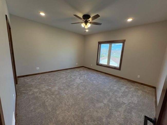 Primary Bedroom | Image 15