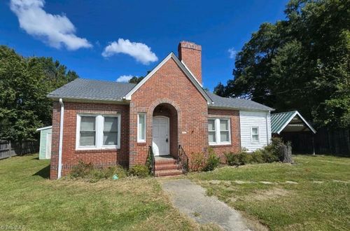 3311 Beck St, Greensboro, NC, 27405-7412 | Card Image