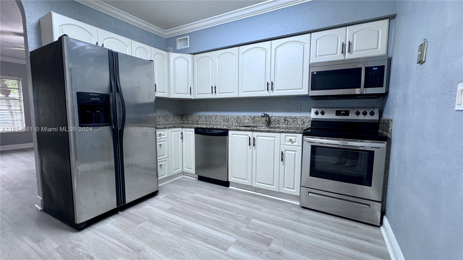 174th St, Palmetto Bay, FL 33157