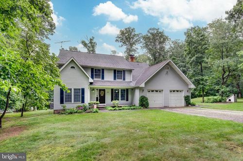 2744 Church Ln, Taneytown, MD, 21787-1468 | Card Image