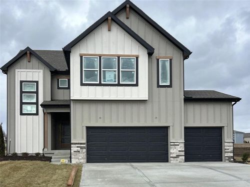 18180 W 166th Ter, Olathe, KS, 66062 | Card Image