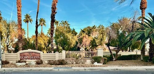 524-6480 Annie Oakley Dr, Las Vegas, NV, 89120-3956 | Card Image