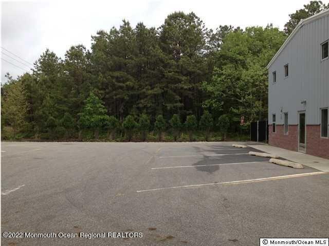 Commercial Lease in Jackson 3