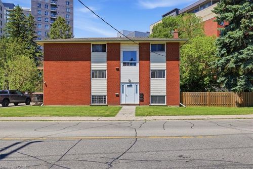 119 Regina Street N, Waterloo, ON, N2J3B1 | Card Image