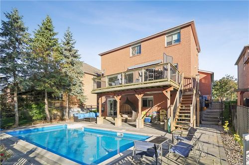 7 Birchway Pl, Acton, ON, L7J2X4 | Card Image