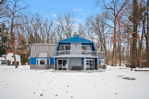 8752 Bills Lake Court, Newaygo, MI, 49337 | Card Image
