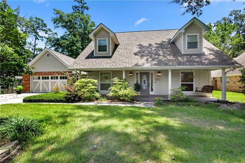 133 Louise Dr, Mandeville, LA, 70448-3437 | Card Image