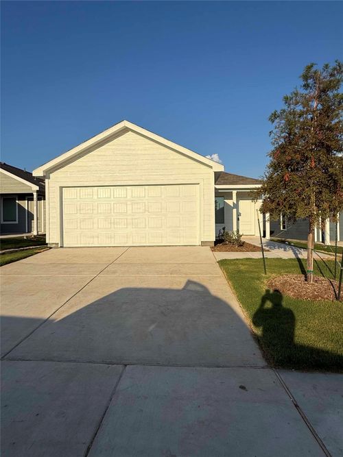 3917 Superior Pl, Sherman, TX, 75090-0104 | Card Image