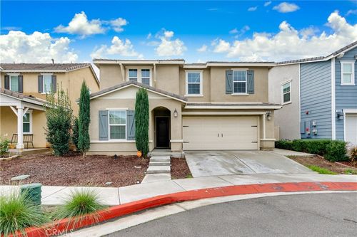 3682 Loheria St, Riverside, CA, 92503-0326 | Card Image