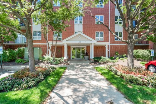 303-110 N Milwaukee Avenue, Wheeling, IL, 60090 | Card Image
