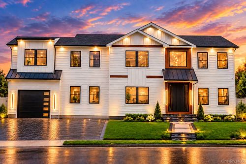 712 Bach Court, Hempstead, NY, 11590 | Card Image