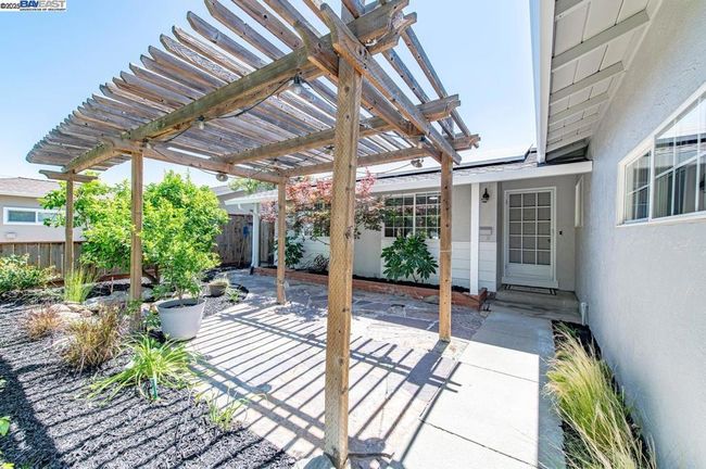 285 Edythe St, House other with 3 bedrooms, 2 bathrooms and 2 parking in Livermore CA | Image 33