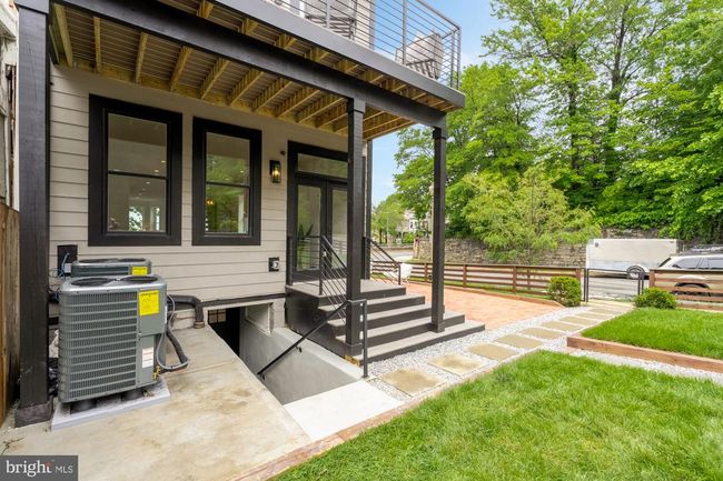 2035 N Capitol St Ne, Townhouse with 4 bedrooms, 4 bathrooms and null parking in WASHINGTON DC | Image 56