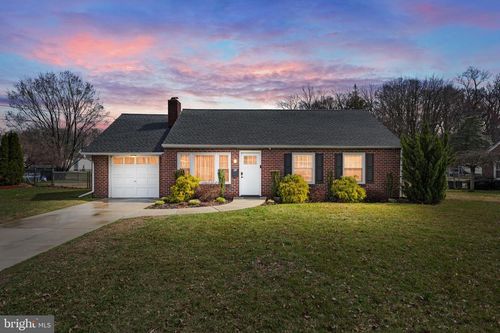 64 Sparks Ave, PENNSVILLE, NJ, 08070-1812 | Card Image