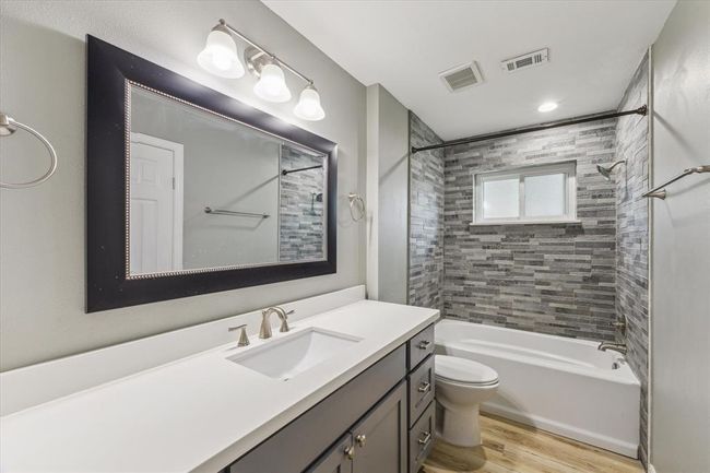2804 Neches River Dr, House other with 3 bedrooms, 2 bathrooms and 2 parking in Pearland TX | Image 11