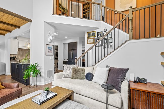 638 Legend Ln, Townhouse with 2 bedrooms, 2 bathrooms and 2 parking in McHenry IL | Image 4