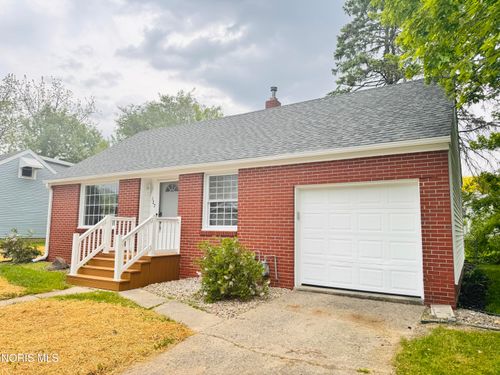 127 Elm Dr, Bryan, OH, 43506-1611 | Card Image