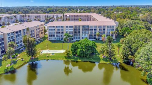 k327-3672 Lake Bayshore Dr, BRADENTON, FL, 34205-5180 | Card Image