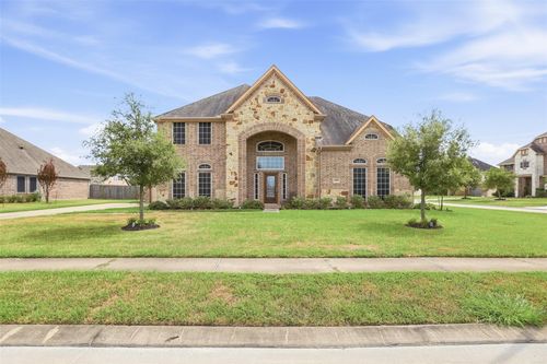 4002 Broadmoor Dr, Mont Belvieu, TX, 77523-4206 | Card Image