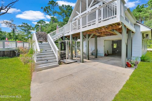 640 Old Pamlico Beach Rd W, Belhaven, NC, 27810-9407 | Card Image