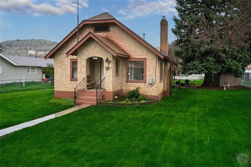 105 S Montana Ave, Absarokee, MT, 59001-6336 | Card Image