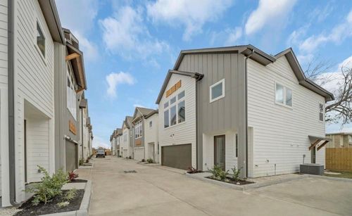 e-5904 Gardendale Dr, Houston, TX, 77092-7077 | Card Image