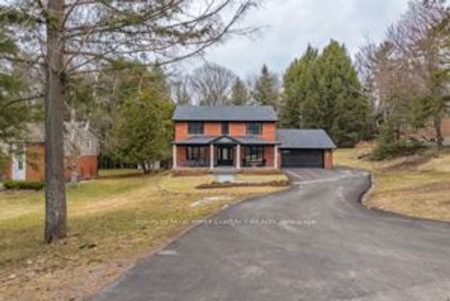 30 Golf Course Rd, House other with 3 bedrooms, 4 bathrooms and 7 parking in Bracebridge ON | Image 1