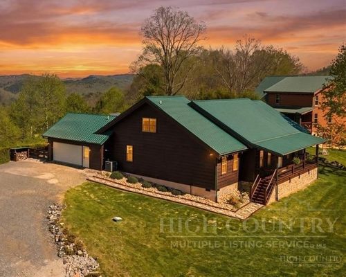 598 Valle Meadows Trl, Sugar Grove, NC, 28679-9770 | Card Image