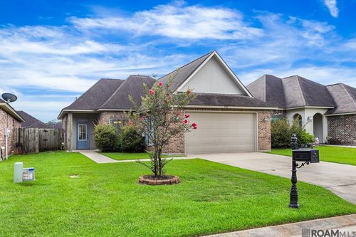7724 Ridgeline Dr, Denham Springs, LA, 70706-0618 | Card Image