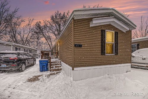 461 Sluyter Street Se, Grand Rapids, MI, 49548 | Card Image