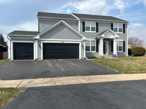 1709 Wick Way, Montgomery, IL, 60538-4114 | Card Image