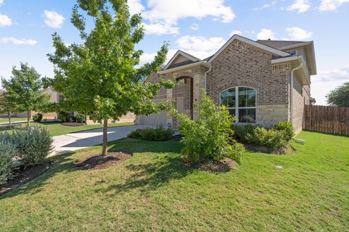 2412 Star Hill Ranch St, Georgetown, TX, 78628-2228 | Card Image