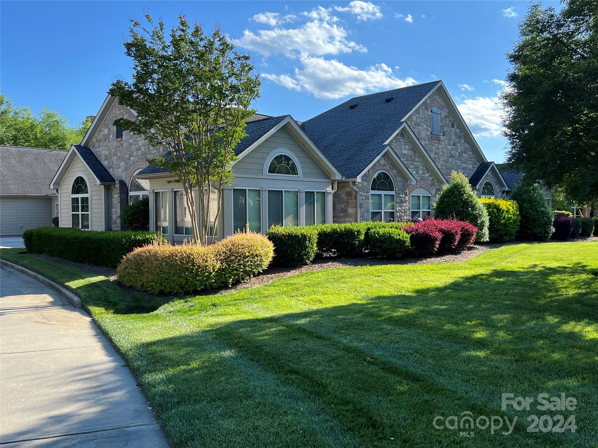Ledgestone Ct, Fort Mill, SC 29708