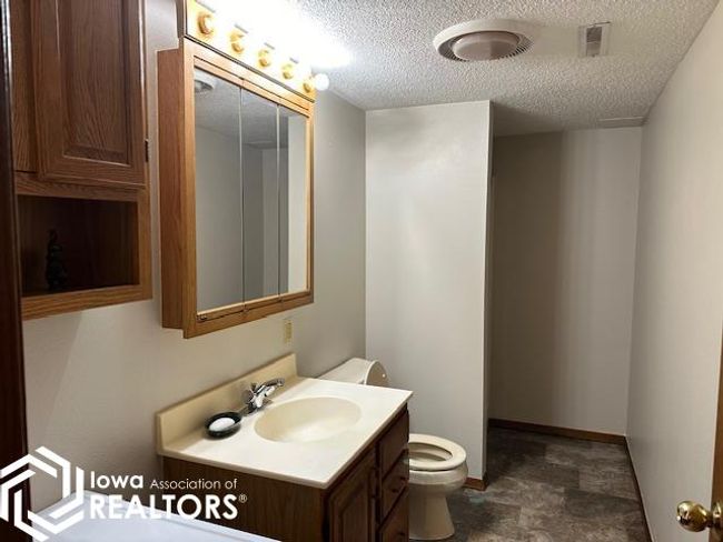 1615 Sullivan Ave, House other with 4 bedrooms, 3 bathrooms and null parking in Humboldt IA | Image 20