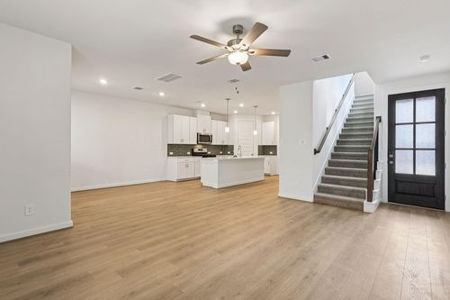 1126 Cedar St, Fresno, TX, 77545 | Card Image