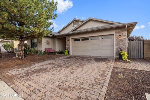 469 N La Paz St, Dewey, AZ, 86327-7153 | Card Image