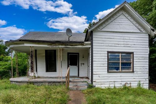 809 N Fort St, Palestine, TX, 75801-8131 | Card Image