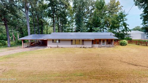 225 Jones Loop, Springville, TN, 38256-4908 | Card Image