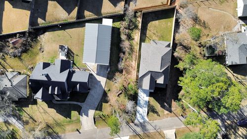 1335 Glen Oaks Dr, Conroe, TX, 77385-9608 | Card Image