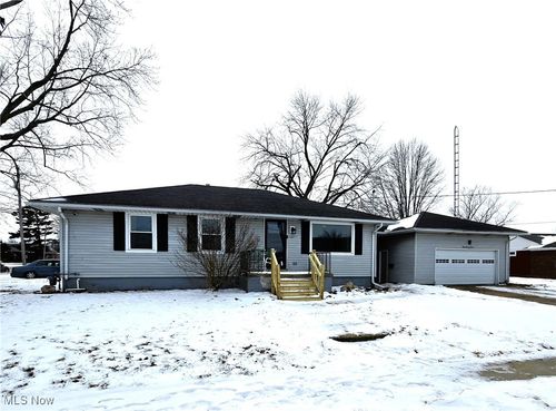 1207 W 38th St, Lorain, OH, 44053-2801 | Card Image