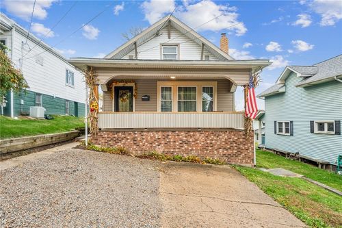 15 Hickory St, Burgettstown, PA, 15021-1214 | Card Image