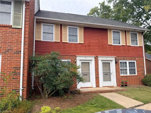 202-1300 Larchmont Pl, Salisbury, NC, 28144-2253 | Card Image